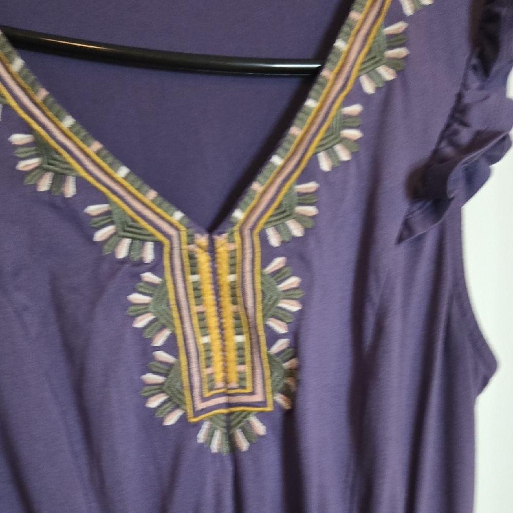 Purple Sleeveless Dress with Embroidery - Picture 2 of 3